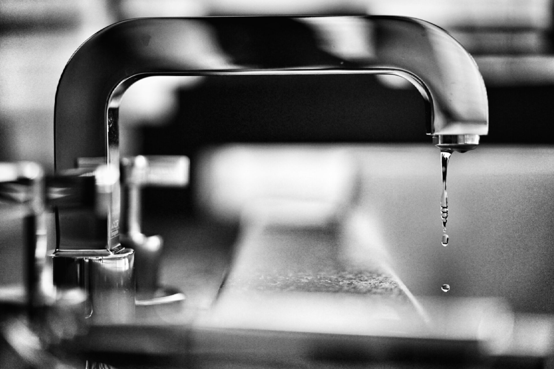 image 1 Kitchen Tap